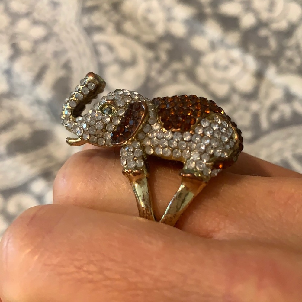 Elephant Stone Statement Ring Gold - image 3